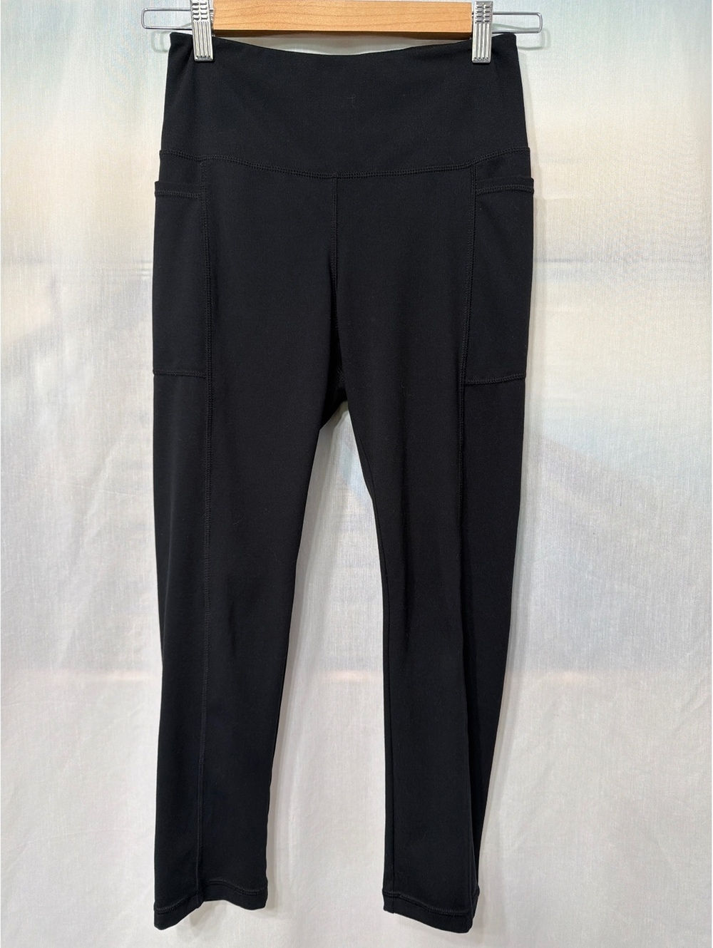 Danskin Black Activewear Cropped Leggings Women's Small